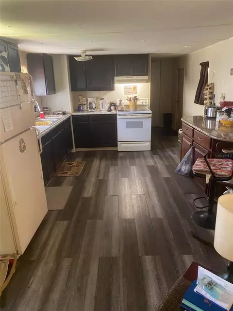 Kitchen - 4615 Clark Rd, Bartow, FL 33830 photo 2 of 3
