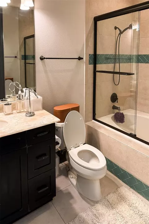 Bath - 1480 Hempel Ave, Windermere, FL 34786 photo 6 of 7