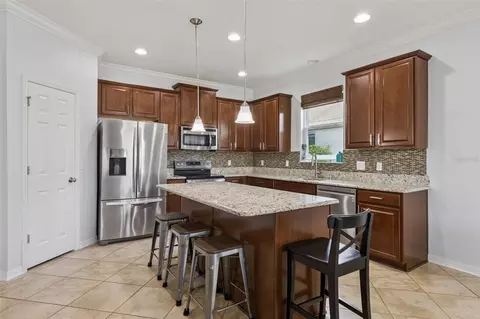 Kitchen - 3942 Eternity Cir, Saint Cloud, FL 34772 photo 4 of 5