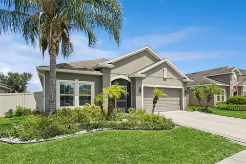 Exterior - 3942 Eternity Cir, Saint Cloud, FL 34772 photo 2 of 8