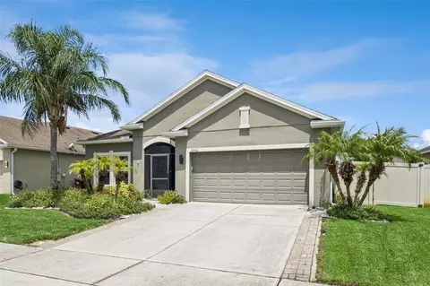 Exterior - 3942 Eternity Cir, Saint Cloud, FL 34772 photo 3 of 8