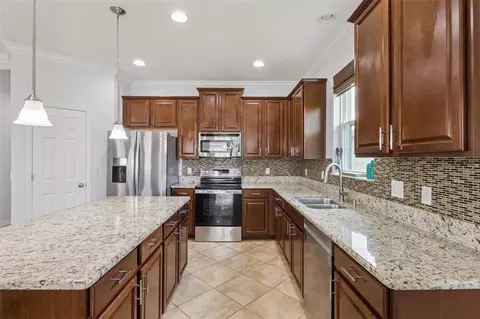 Kitchen - 3942 Eternity Cir, Saint Cloud, FL 34772 photo 5 of 5