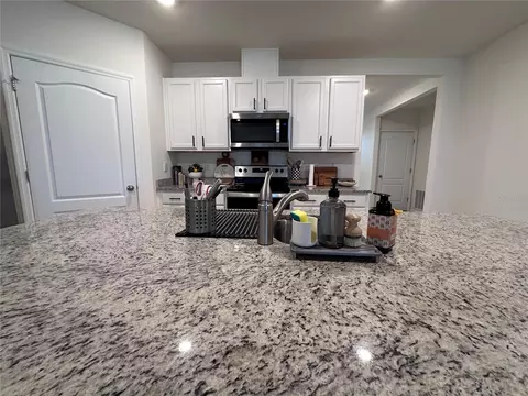 Kitchen - 5189 Barombi Bnd, Saint Cloud, FL 34772 photo 2 of 6