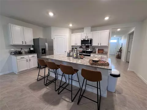 Kitchen - 5189 Barombi Bnd, Saint Cloud, FL 34772 photo 3 of 6