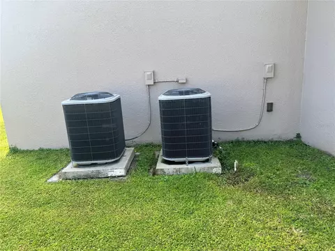 Exterior - 3504 Blithe Ct, Saint Cloud, FL 34772 photo 7 of 7