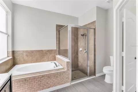 Bath - 847 Ayden Oak Ln, Ocoee, FL 34761 photo 2 of 3