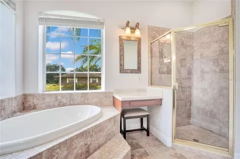 Bath - 5365 Shady Oak Cir, Saint Cloud, FL 34771 photo 2 of 3