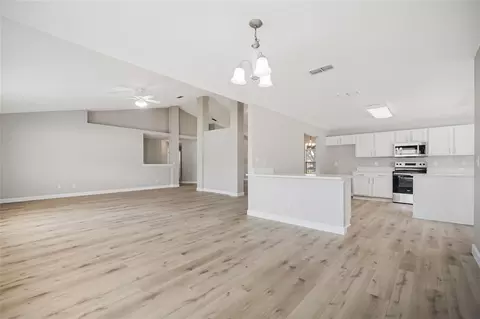 Living - 3207 Slate Rd, Saint Cloud, FL 34772 photo 13 of 14