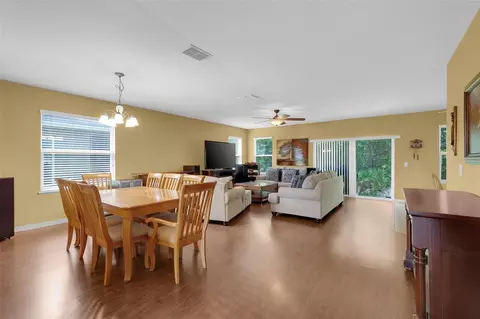 Dining - 221 Daigledog St, Saint Cloud, FL 34772 photo 3 of 5