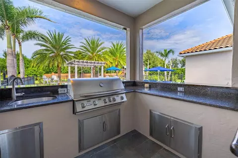 Kitchen - 5526 Marleon Dr, Windermere, FL 34786 photo 5 of 5