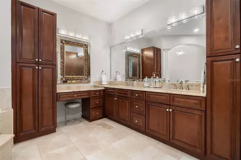 Bath - 5526 Marleon Dr, Windermere, FL 34786 photo 2 of 9