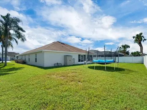 Exterior - 344 Ruby Lake Loop, Winter Haven, FL 33884 photo 9 of 11