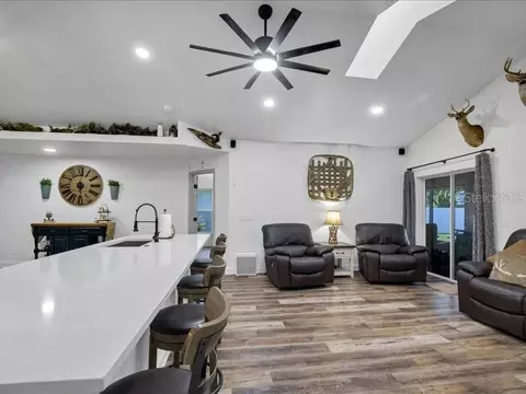 Kitchen - 344 Ruby Lake Loop, Winter Haven, FL 33884 photo 7 of 8