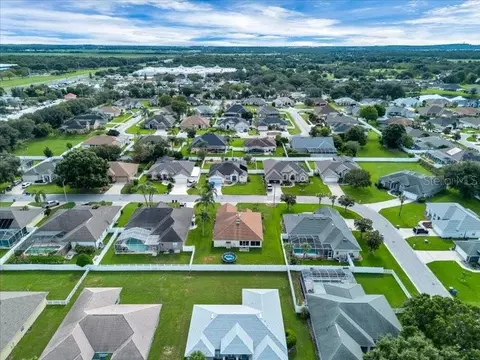 View/Area - 344 Ruby Lake Loop, Winter Haven, FL 33884 photo 8 of 10