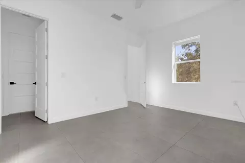 Bedroom - 501 Chastain Rd, Seffner, FL 33584 photo 2 of 6