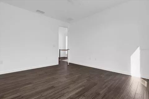 Bedroom - 501 Chastain Rd, Seffner, FL 33584 photo 3 of 6