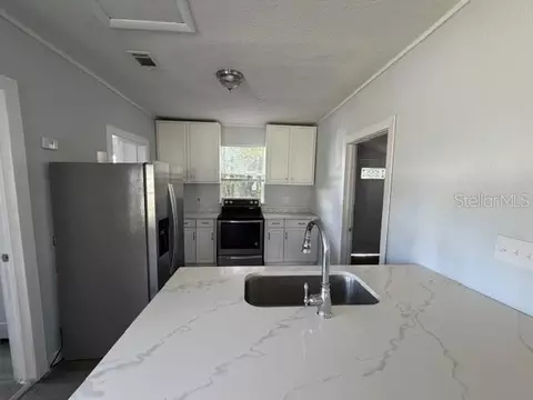 295 S Oak Ave, Bartow, FL 33830 photo 4