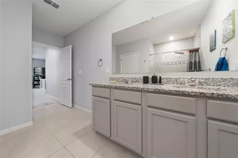 Entry Way - 2822 Harmonia Hammock Rd, Harmony, FL 34773 photo 6 of 8
