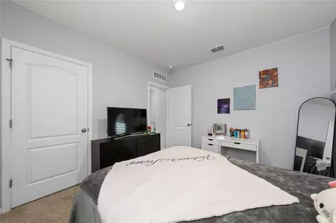 Bedroom - 2822 Harmonia Hammock Rd, Harmony, FL 34773 photo 3 of 6