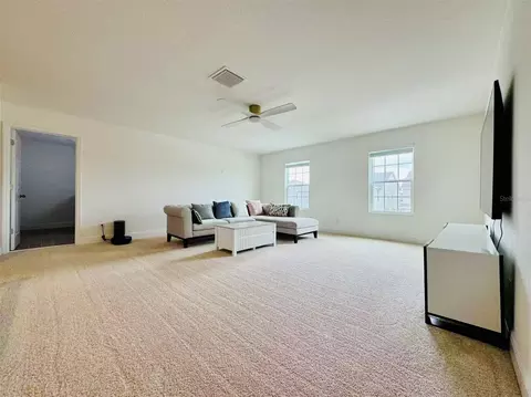 Living - 5019 Down Ct, Saint Cloud, FL 34772 photo 2 of 3