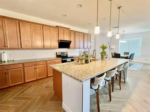 Kitchen - 5019 Down Ct, Saint Cloud, FL 34772 photo 2 of 4