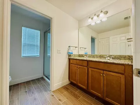 Bath - 5019 Down Ct, Saint Cloud, FL 34772 photo 3 of 6