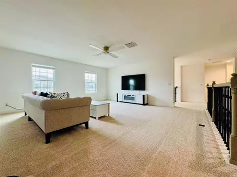 Living - 5019 Down Ct, Saint Cloud, FL 34772 photo 3 of 3