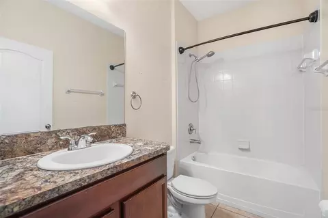 Bath - 3205 Bayflower Ave, Saint Cloud, FL 34773 photo 3 of 3