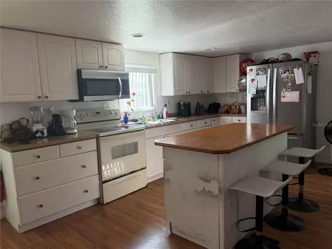 Kitchen - 1814 Kentucky Ave, Saint Cloud, FL 34769 photo 1 of 3