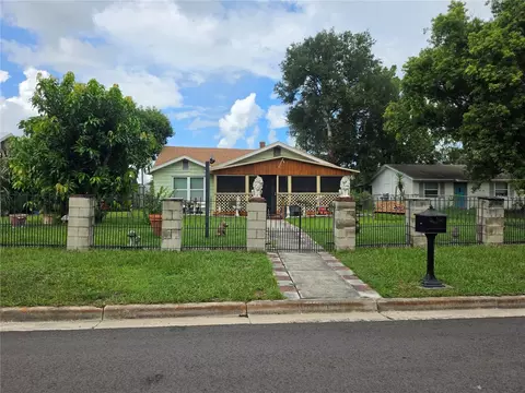 515 N 3rd St, Lake Wales, FL 33853