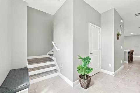 Entry Way - 3919 Knotty Pine St, Saint Cloud, FL 34772 photo 3 of 5