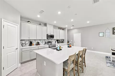 Kitchen - 3919 Knotty Pine St, Saint Cloud, FL 34772 photo 1 of 3
