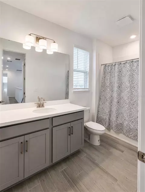 Bath - 5136 Goldfinch Dr, Saint Cloud, FL 34771 photo 5 of 5