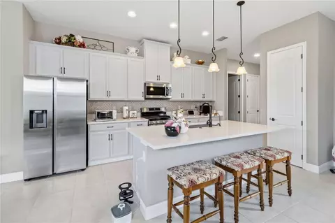 Kitchen - 2344 Datura Loop, Saint Cloud, FL 34772 photo 2 of 4