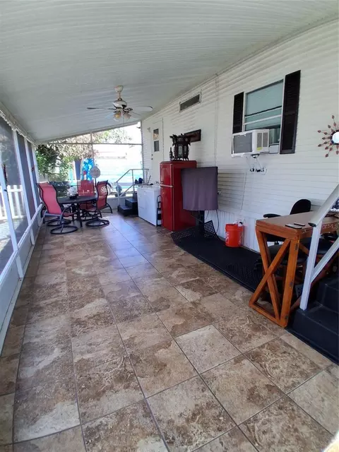 Exterior - 1359 Shipwreck Ln, Saint Cloud, FL 34771 photo 2 of 9