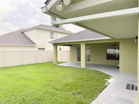 Exterior - 1000 Seneca Trl, Saint Cloud, FL 34772 photo 3 of 12