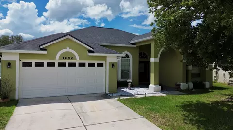 Exterior - 1000 Seneca Trl, Saint Cloud, FL 34772 photo 10 of 12