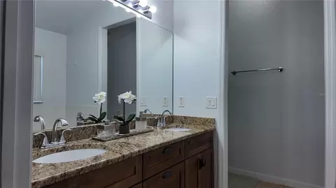 Bath - 1801 Montague Dr, Saint Cloud, FL 34769 photo 4 of 9