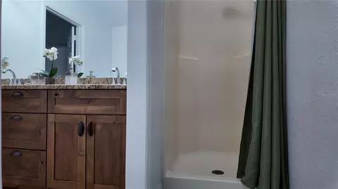 Bath - 1801 Montague Dr, Saint Cloud, FL 34769 photo 9 of 9