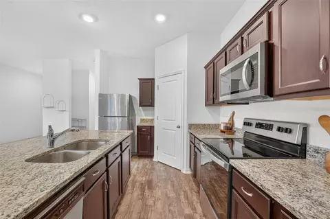 Kitchen - 5816 Beefmaster Rd, Saint Cloud, FL 34771 photo 2 of 3