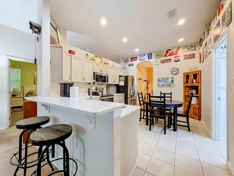 Kitchen - 1988 Ancient Oak Dr, Ocoee, FL 34761 photo 5 of 5