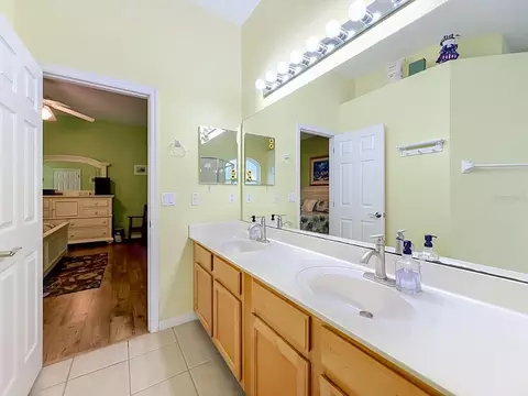 Bath - 1988 Ancient Oak Dr, Ocoee, FL 34761 photo 1 of 5