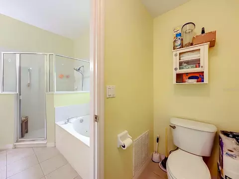 Bath - 1988 Ancient Oak Dr, Ocoee, FL 34761 photo 3 of 5