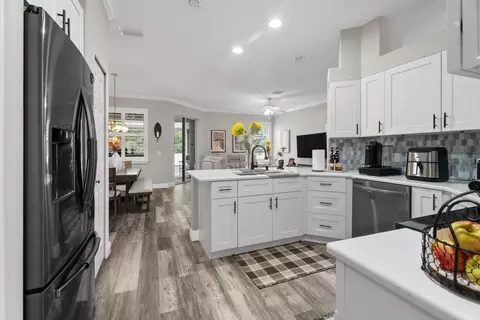 Kitchen - 5686 Merlin Way, Saint Cloud, FL 34772 photo 6 of 9