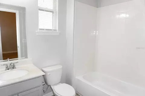 Bath - 5563 Sabal Dr, Saint Cloud, FL 34771 photo 2 of 2
