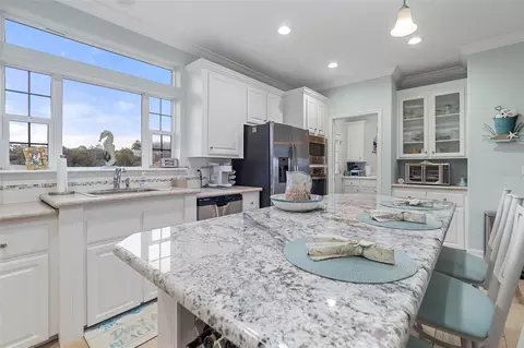 Kitchen - 4600 Hickory Tree Rd, Saint Cloud, FL 34772 photo 3 of 3