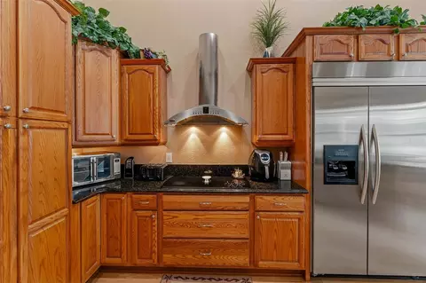 Kitchen - 4594 Hickory Tree Rd, Saint Cloud, FL 34772 photo 3 of 5