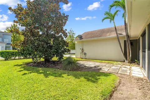 Exterior - 3353 Schoolhouse Rd, Saint Cloud, FL 34773 photo 7 of 15