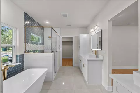 Bath - 1891 NW 79 Loop, Ocala, FL 34475 photo 1 of 1