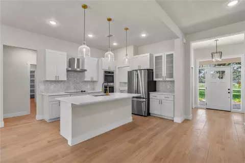 Entry Way - 1891 NW 79 Loop, Ocala, FL 34475 photo 1 of 2